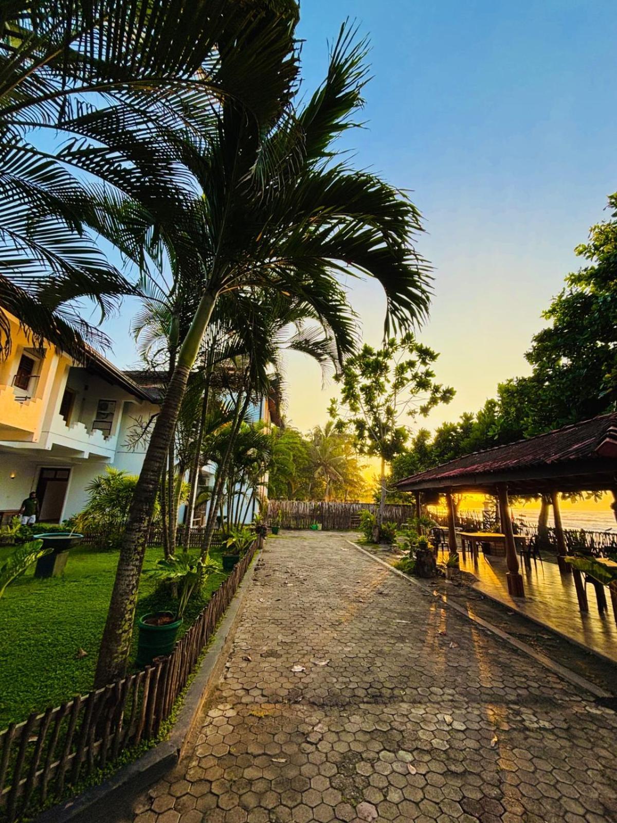 Balance Beach Resort Диквелла Экстерьер фото